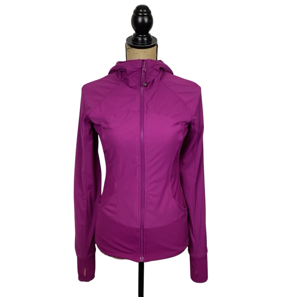 Lululemon in Flux Reversible Hooded Fitted Running Jacket Cranberry/Magenta